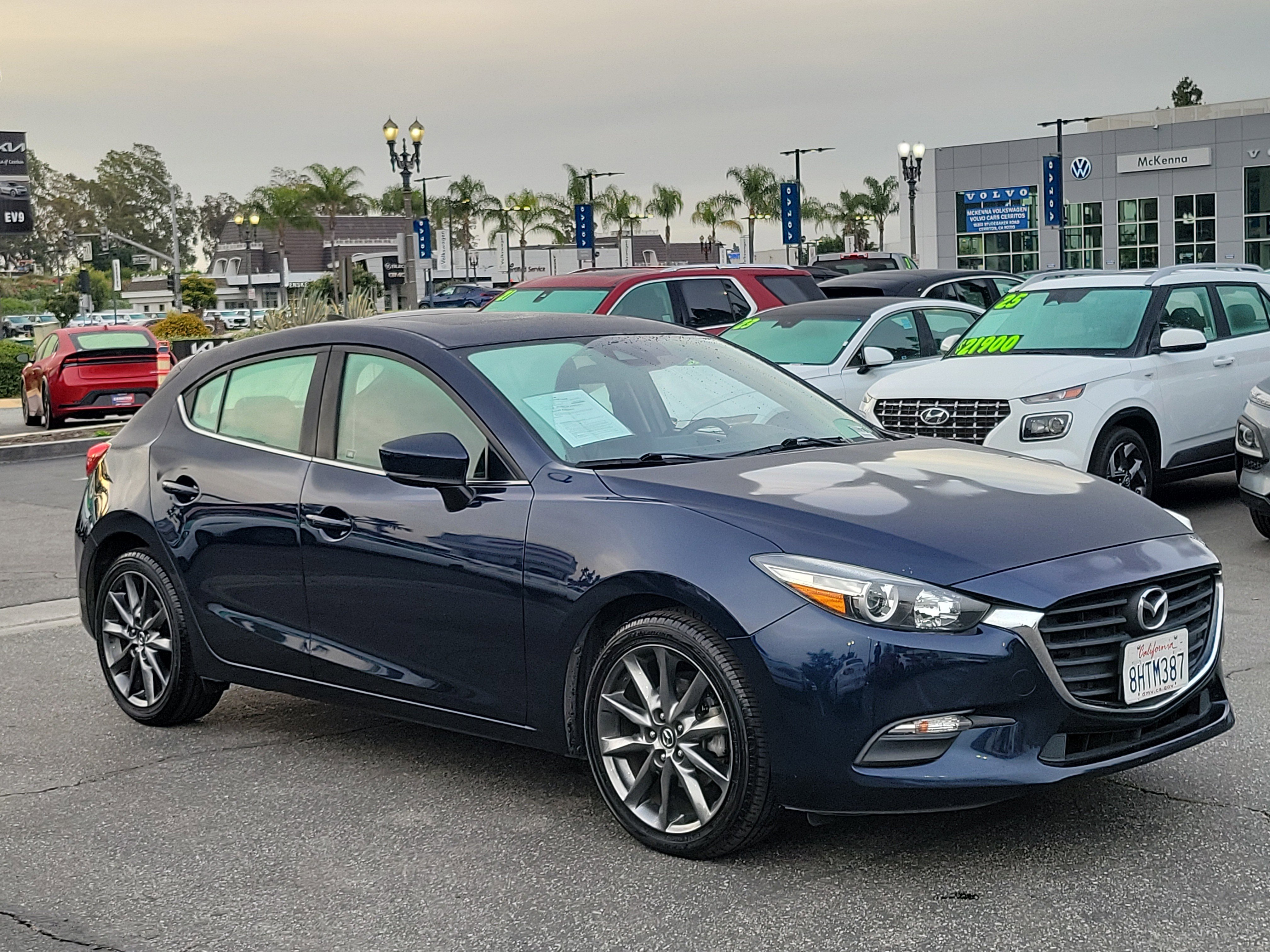 Used 2018 MAZDA MAZDA3 Touring image 28