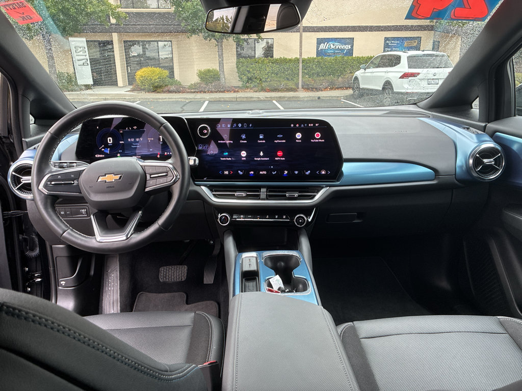 Used 2024 Chevrolet Equinox EV LT FWD image 37