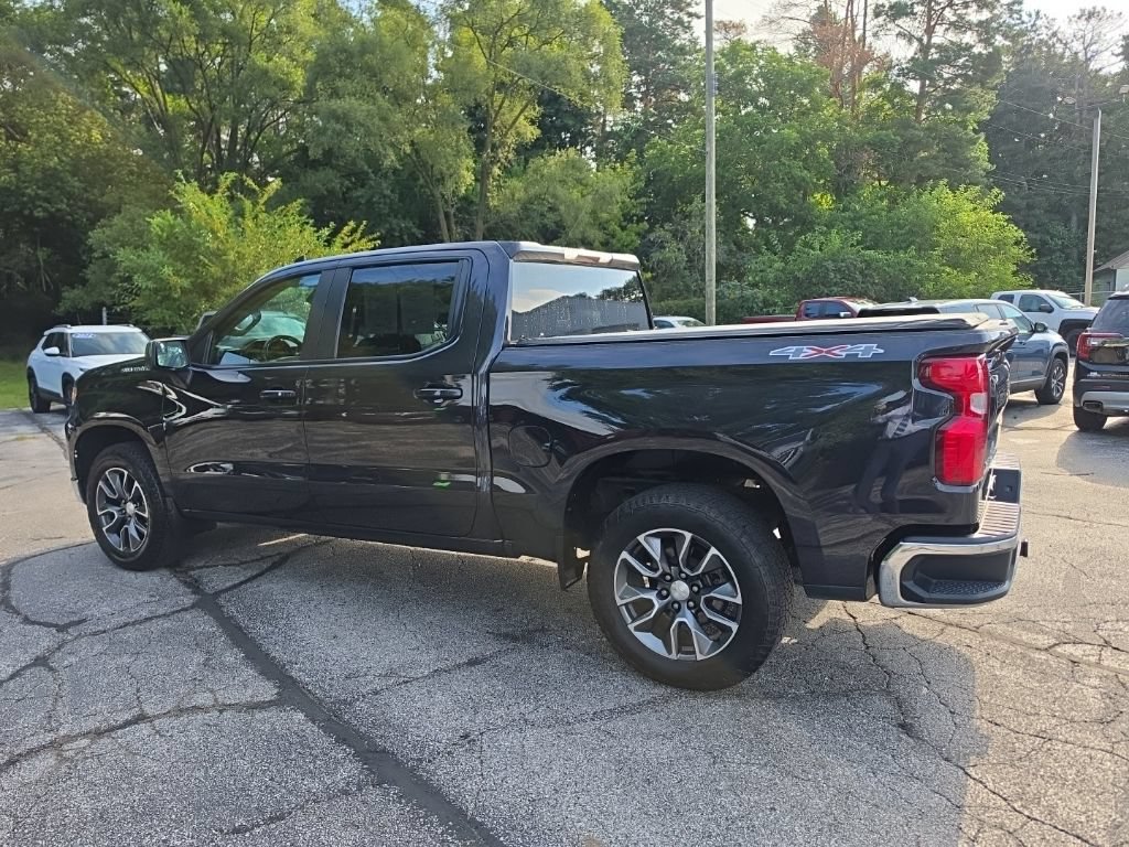 Certified 2022 Chevrolet Silverado 1500 LT AWD/4WD image 4