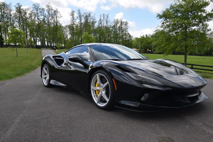 Used 2022 Ferrari F8 Tributo image 4