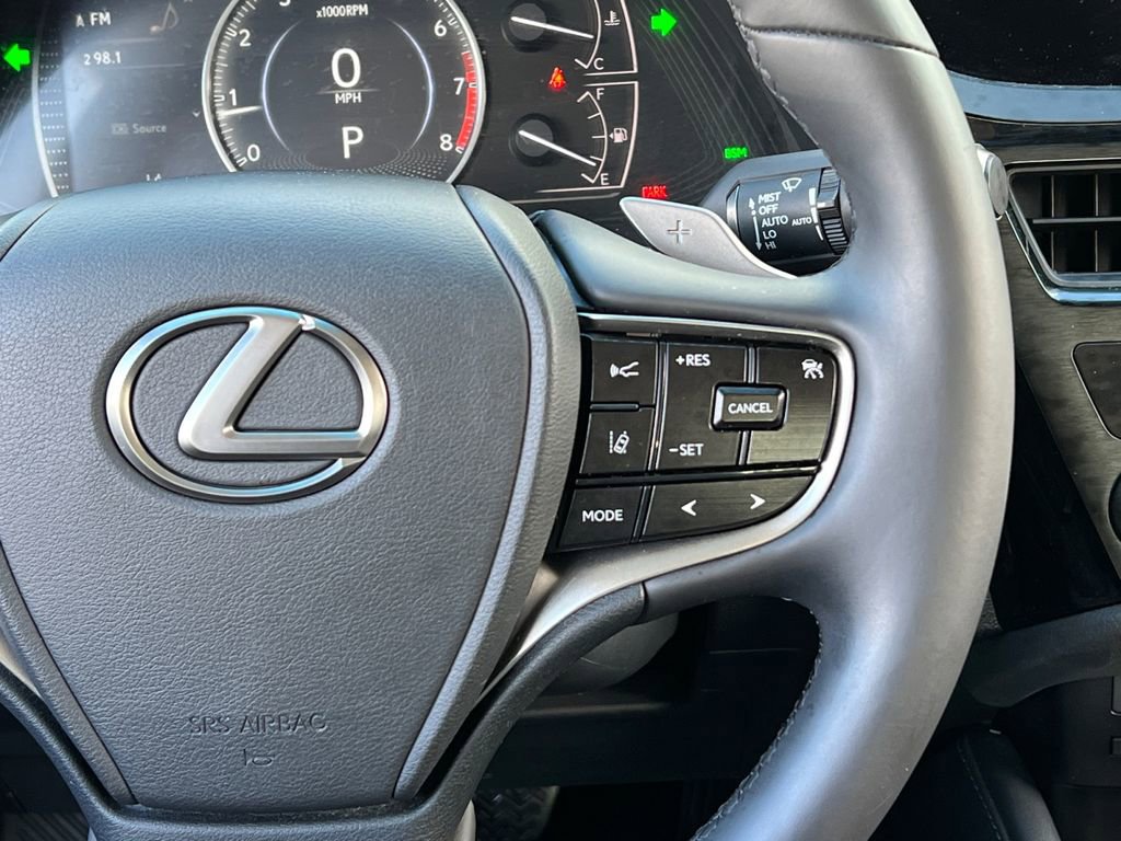 Used 2022 Lexus ES 350 w/ Premium Package image 17