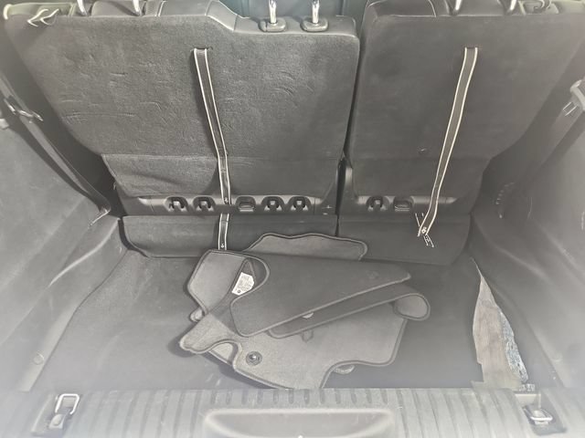 Used 2025 Chrysler Pacifica Limited FWD image 35