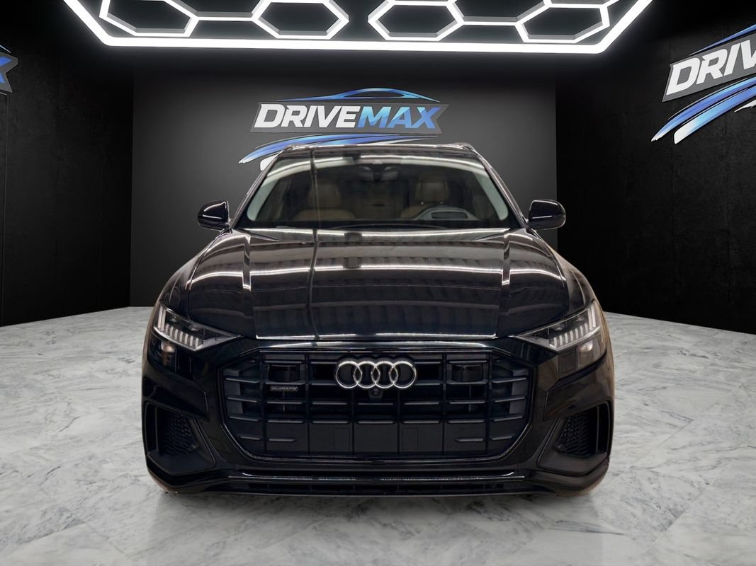 Used 2019 Audi Q8 Prestige w/ Luxury Package AWD/4WD image 2