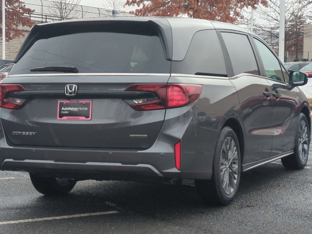 New 2026 Honda Odyssey Touring image 2