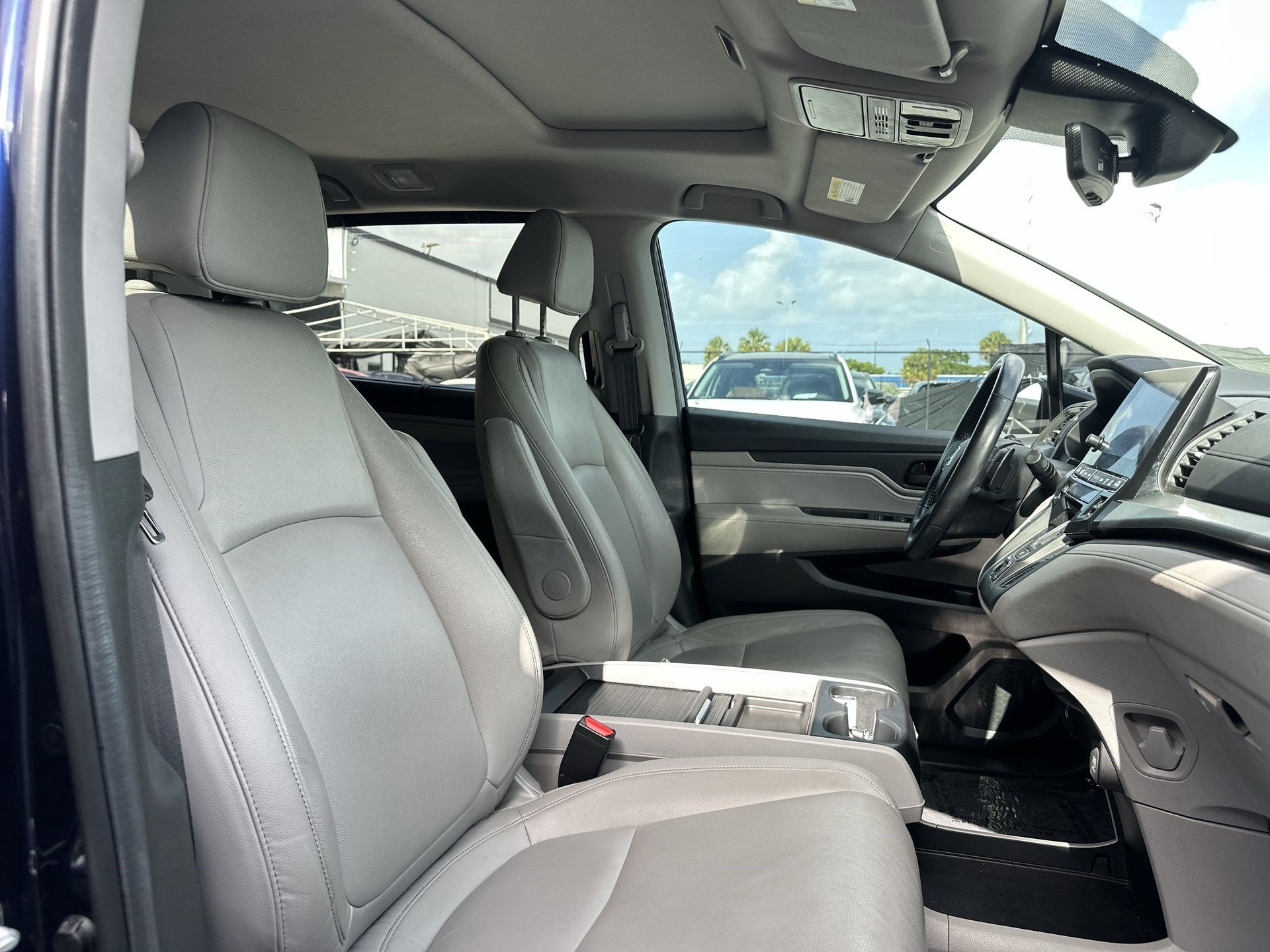 Used 2024 Honda Odyssey EX image 23
