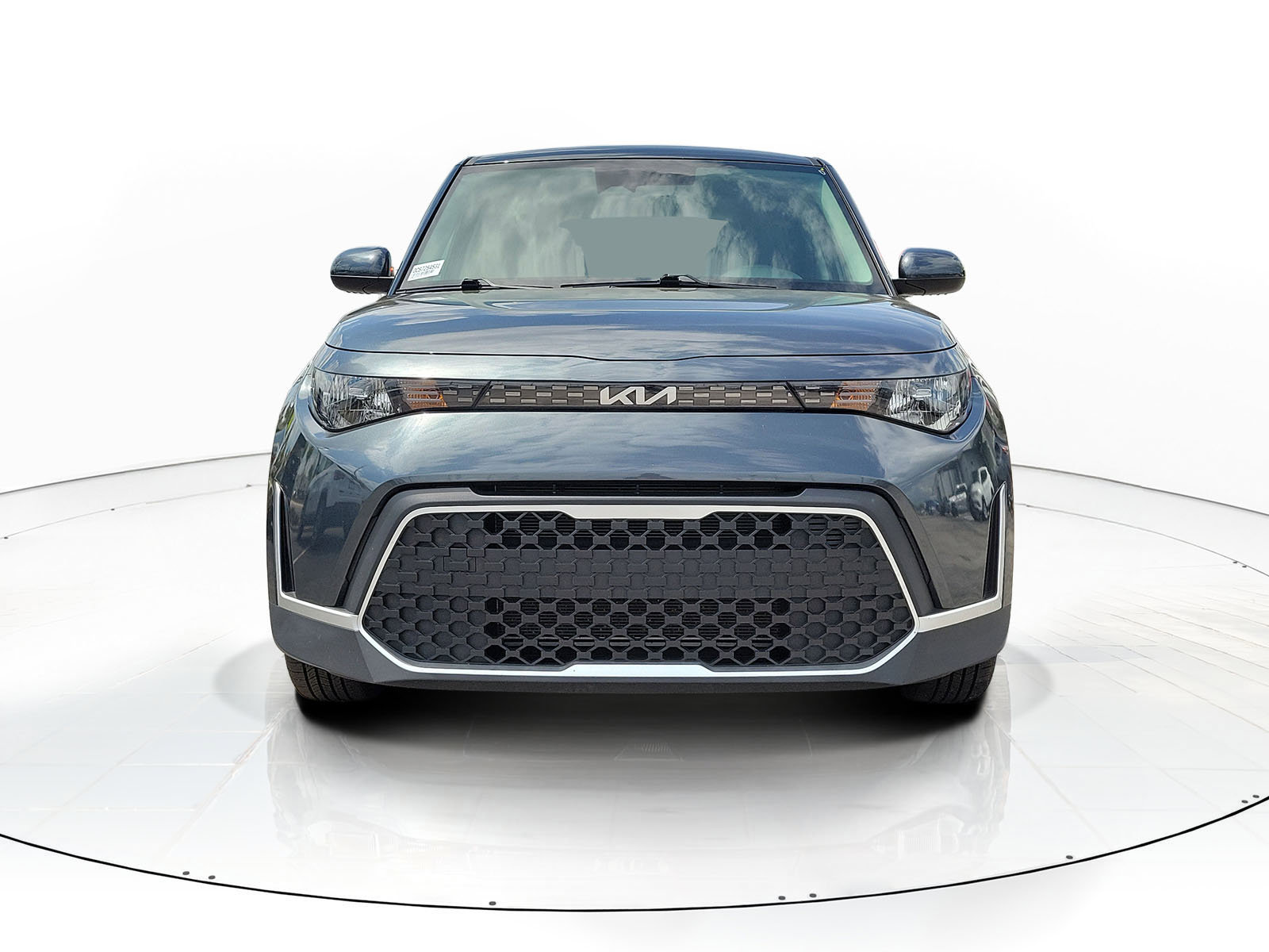 Used 2025 Kia Soul LX w/ LX Technology Package image 2