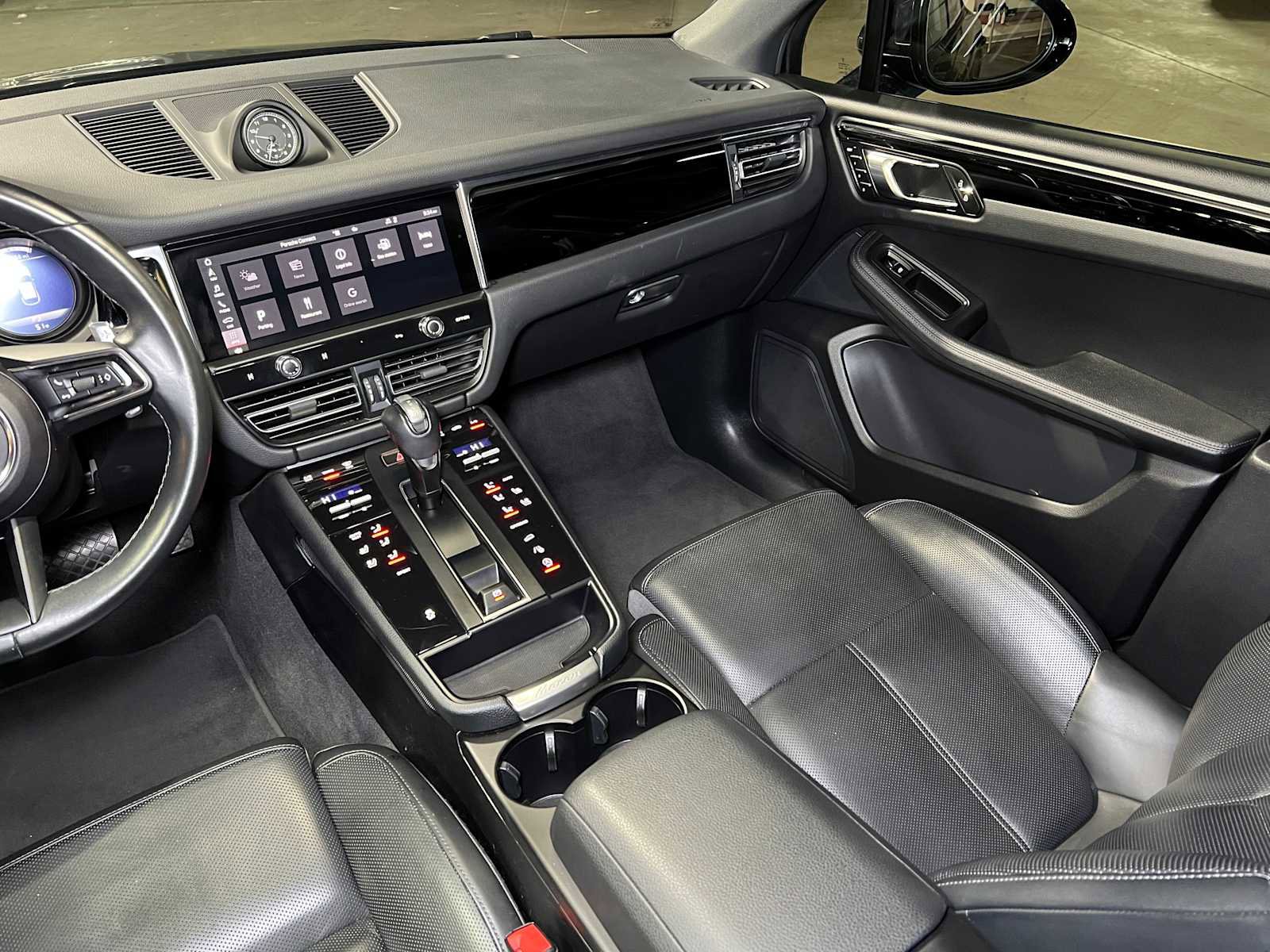 Used 2024 Porsche Macan image 39