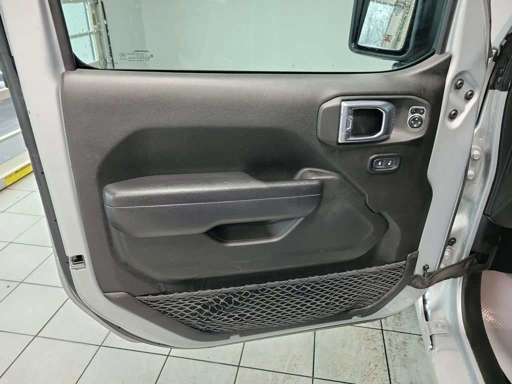 Used 2024 Jeep Wrangler Sport S image 33