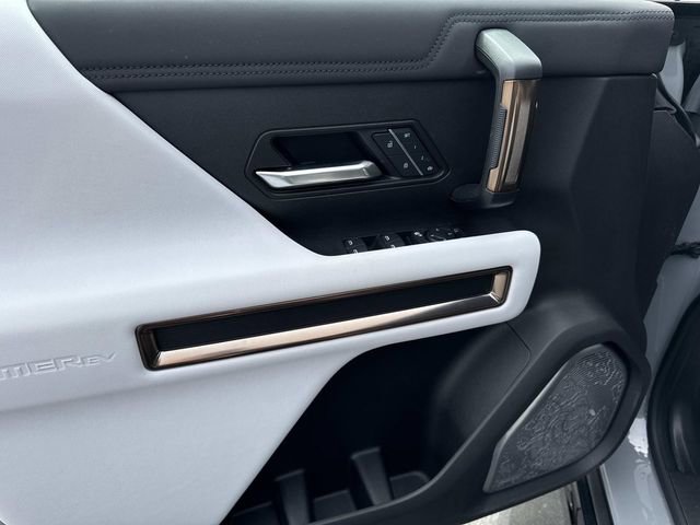 Used 2025 GMC Hummer EV 3X image 15