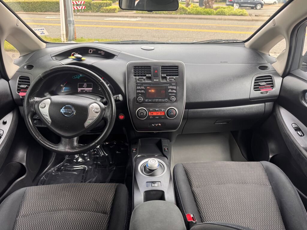 Used 2015 Nissan Leaf S w/ Charge Package image 15