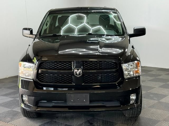 Used 2019 RAM 1500 Express w/ Express Value Package AWD/4WD image 4
