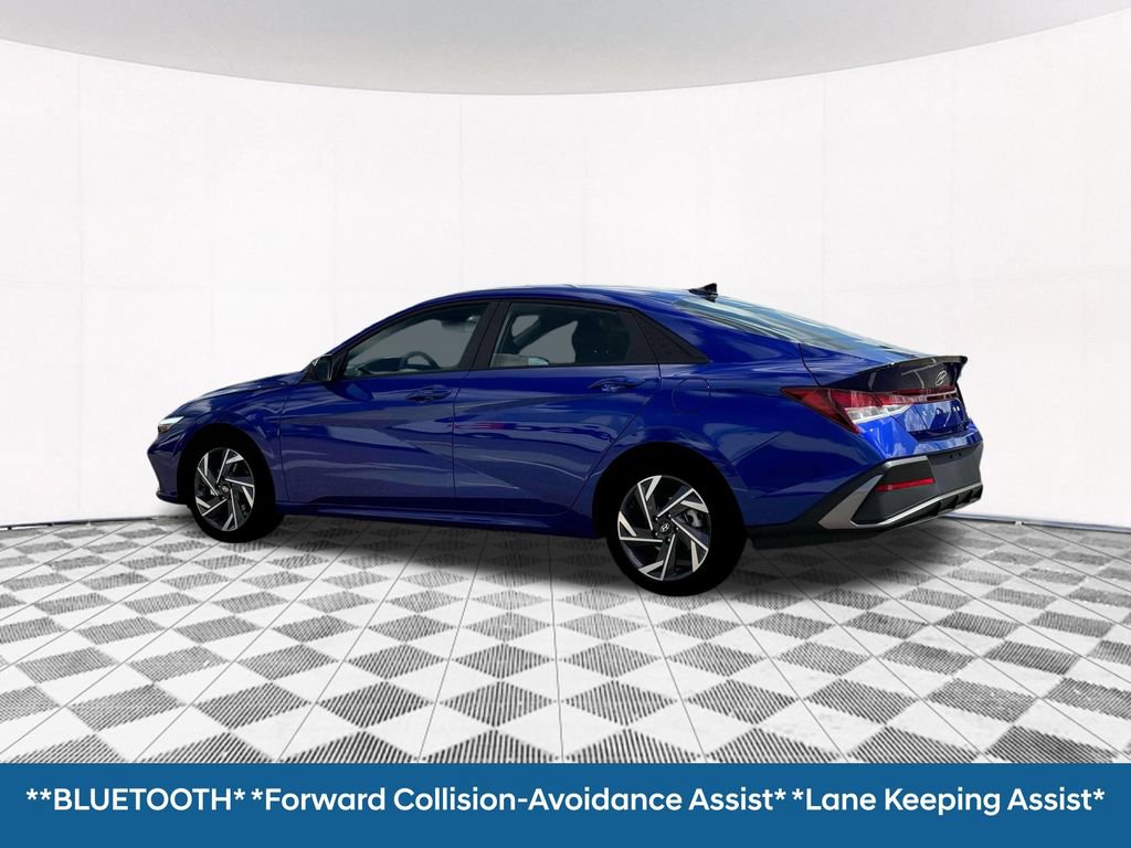 Certified 2025 Hyundai Elantra Sport FWD image 7