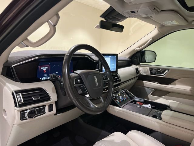 Used 2019 Lincoln Navigator L Reserve AWD/4WD image 9