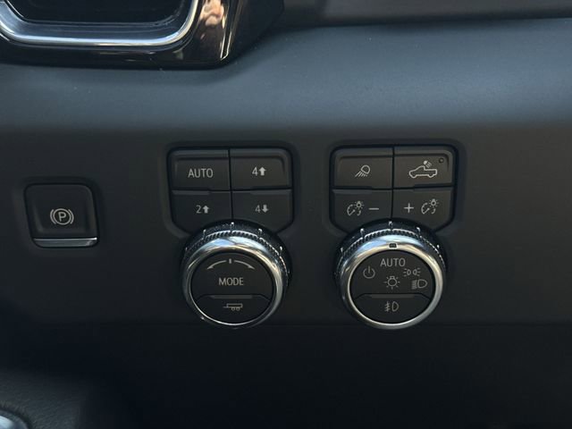 Used 2024 GMC Sierra 1500 Denali w/ Denali Reserve Package image 18