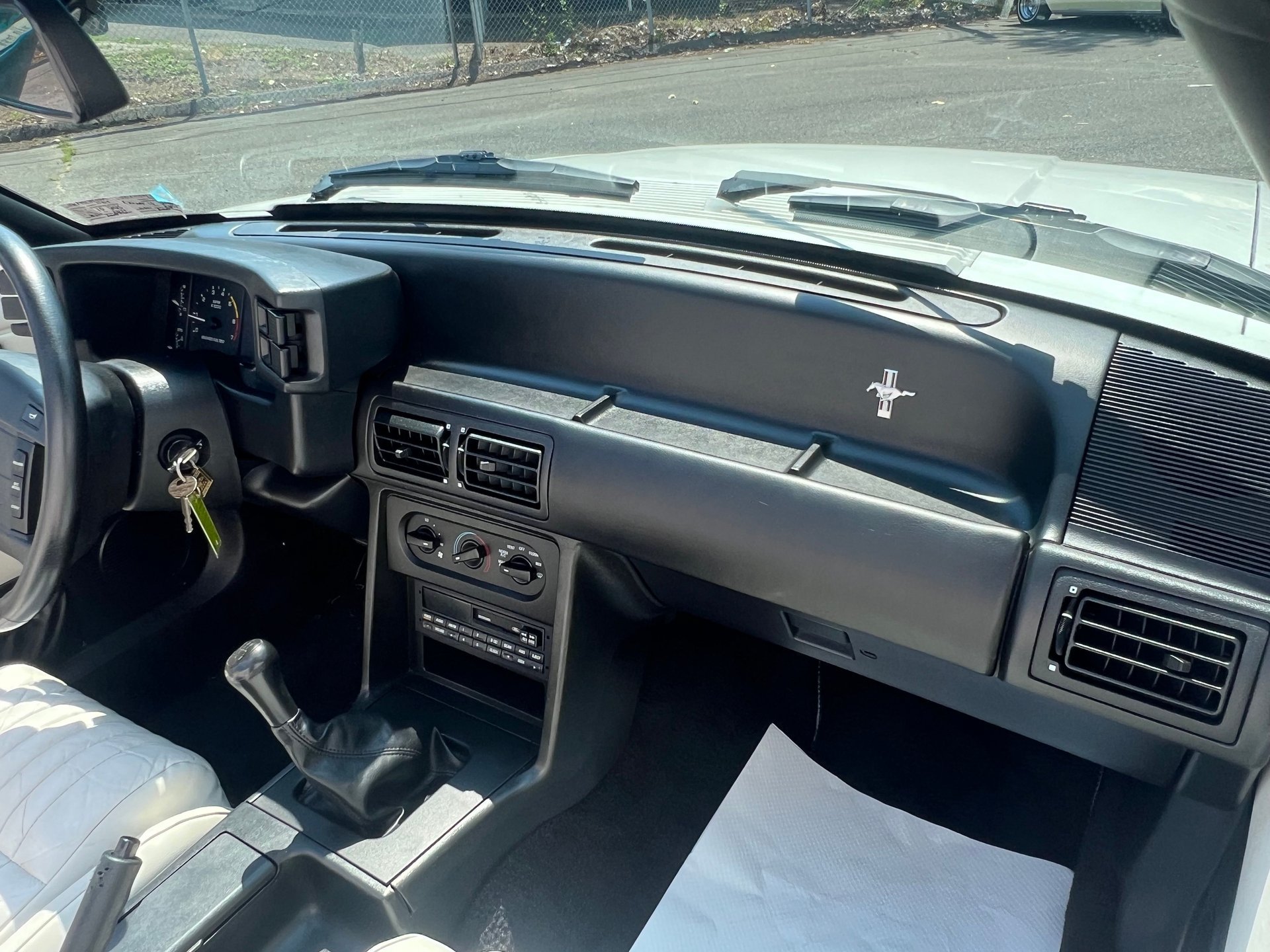 Used 1993 Ford Mustang LX RWD image 30
