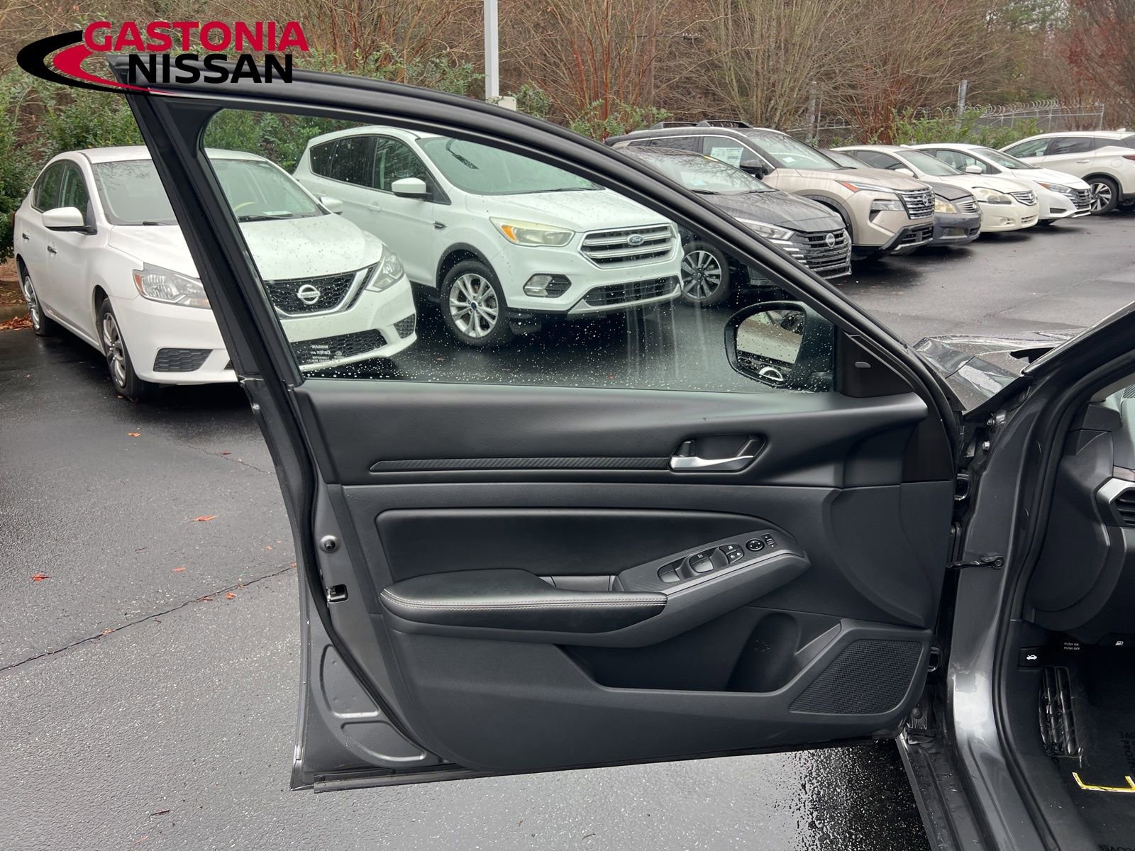 Used 2024 Nissan Altima 2.5 SV image 36