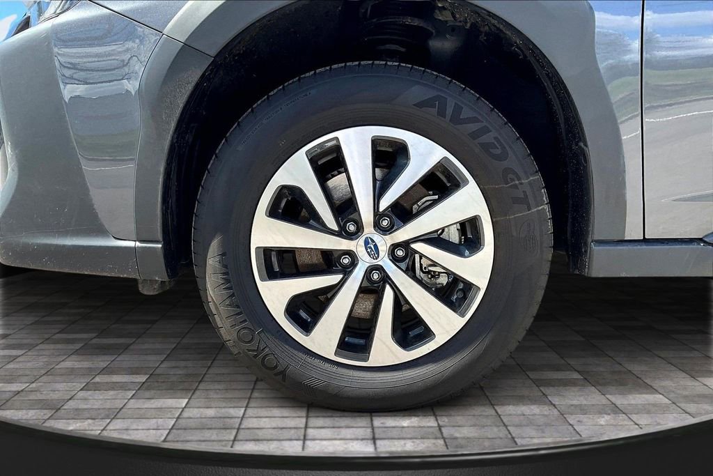 Used 2025 Subaru Outback Premium w/ Popular Package #1A image 32