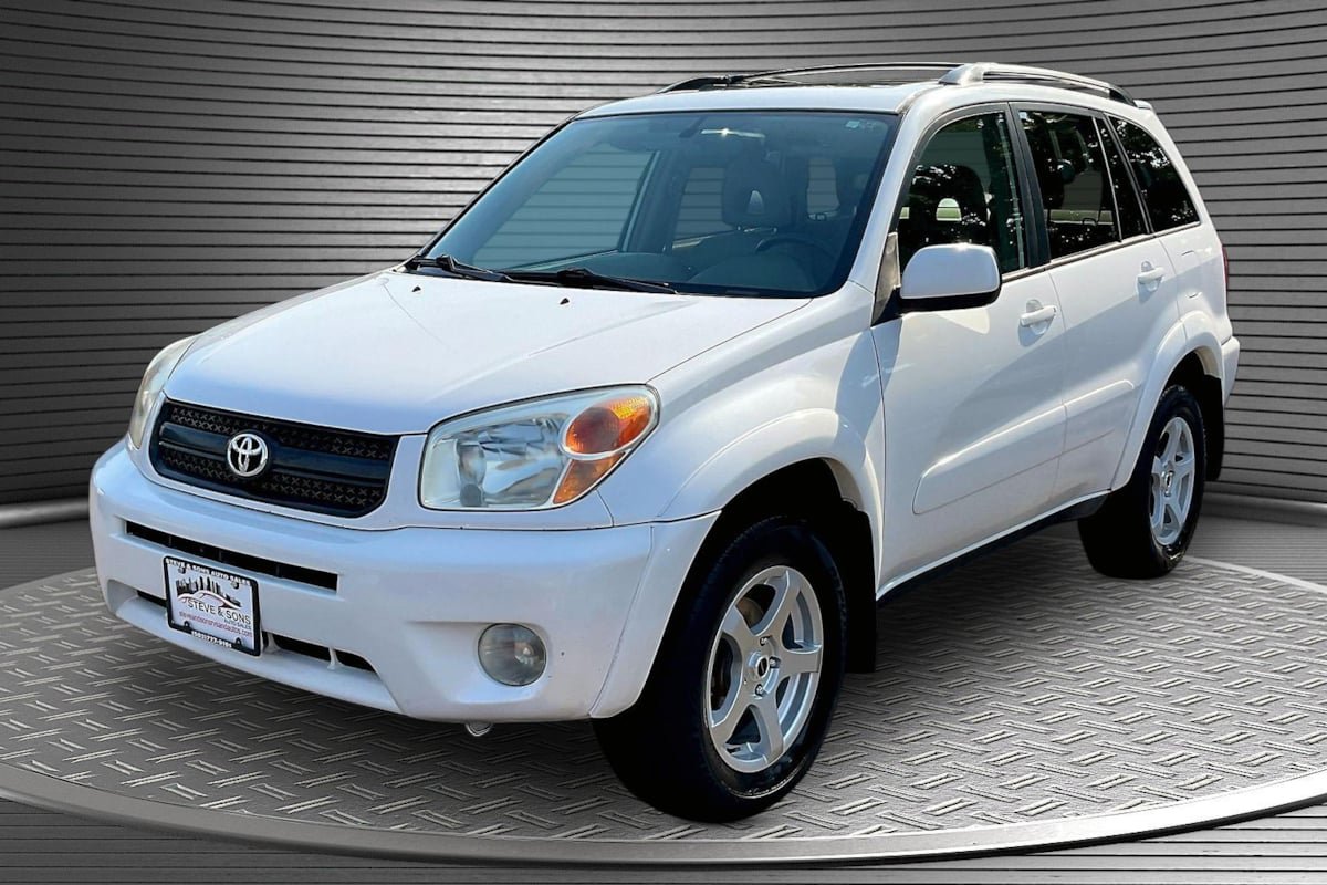 Used 2004 Toyota RAV4 4WD image 3