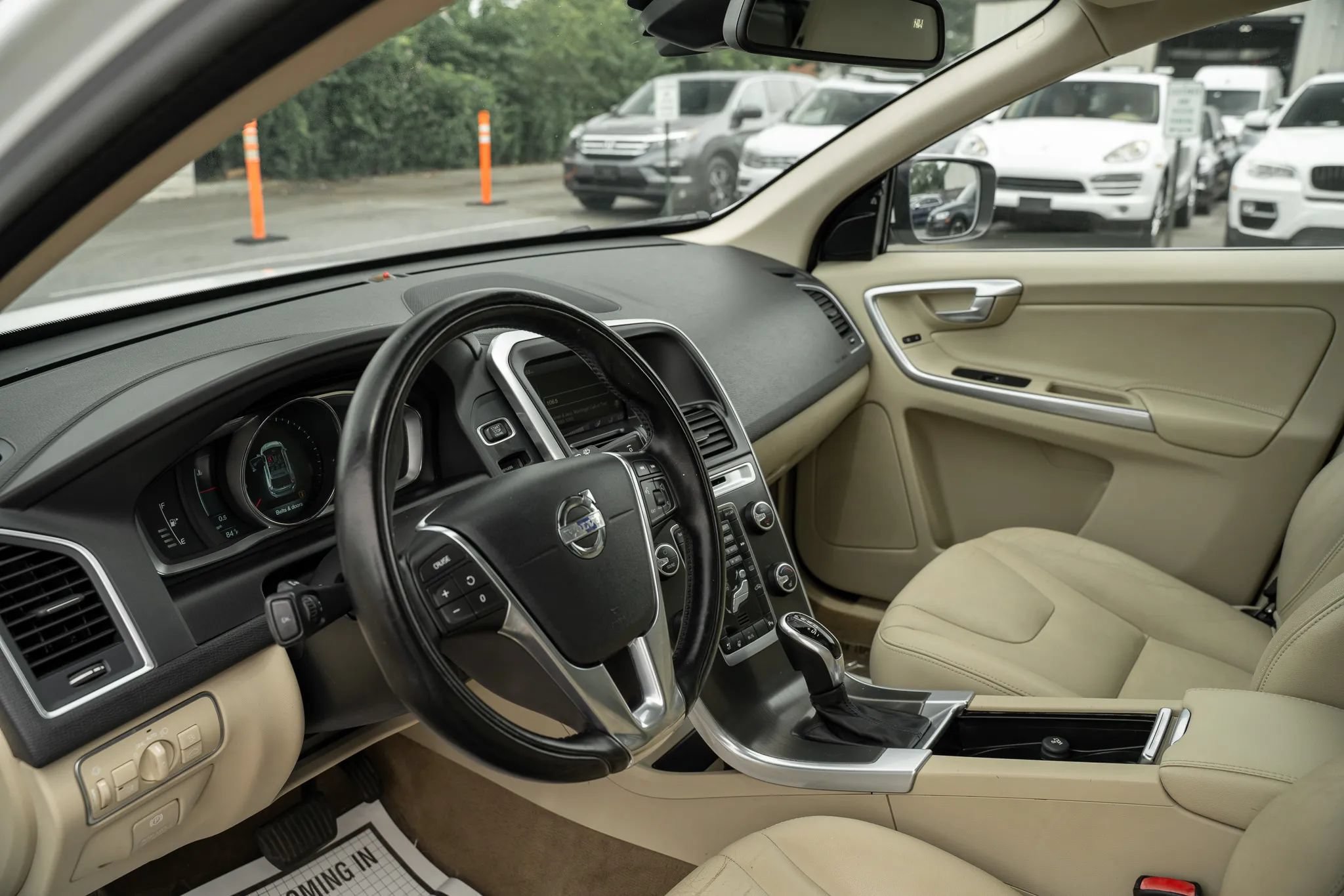 Used 2015 Volvo XC60 3.2 Platinum AWD/4WD image 6