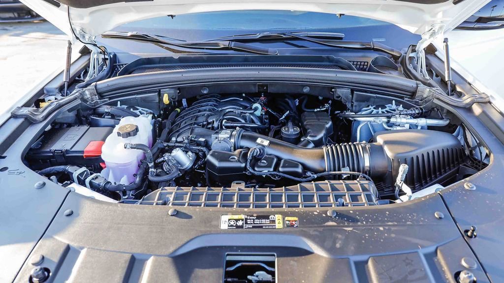 New 2025 Jeep Grand Cherokee L Laredo image 28