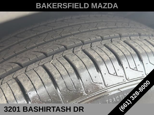 Used 2024 Cadillac XT4 Premium Luxury w/ Active Safety Package FWD image 26