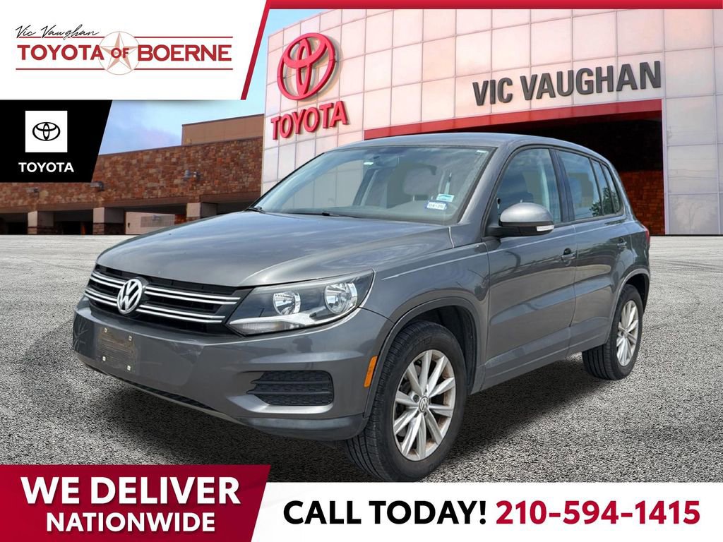 Used 2017 Volkswagen Tiguan Limited w/ Alloy Wheels Package FWD image 1