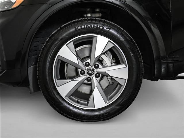 Used 2023 Audi Q5 2.0T Premium Plus w/ Premium Plus Package AWD/4WD image 25