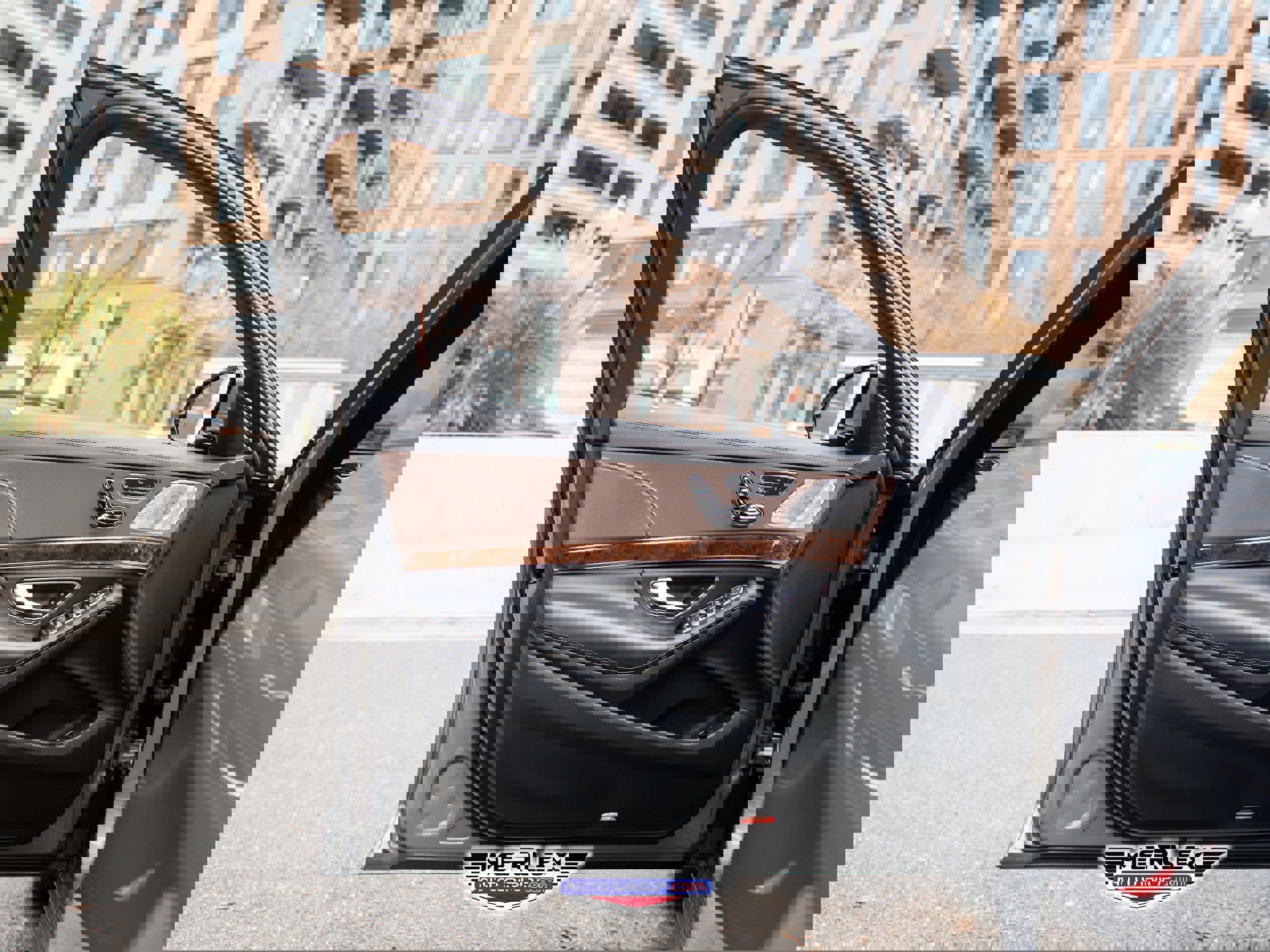 Used 2015 Mercedes-Benz S 550 4MATIC Sedan image 46