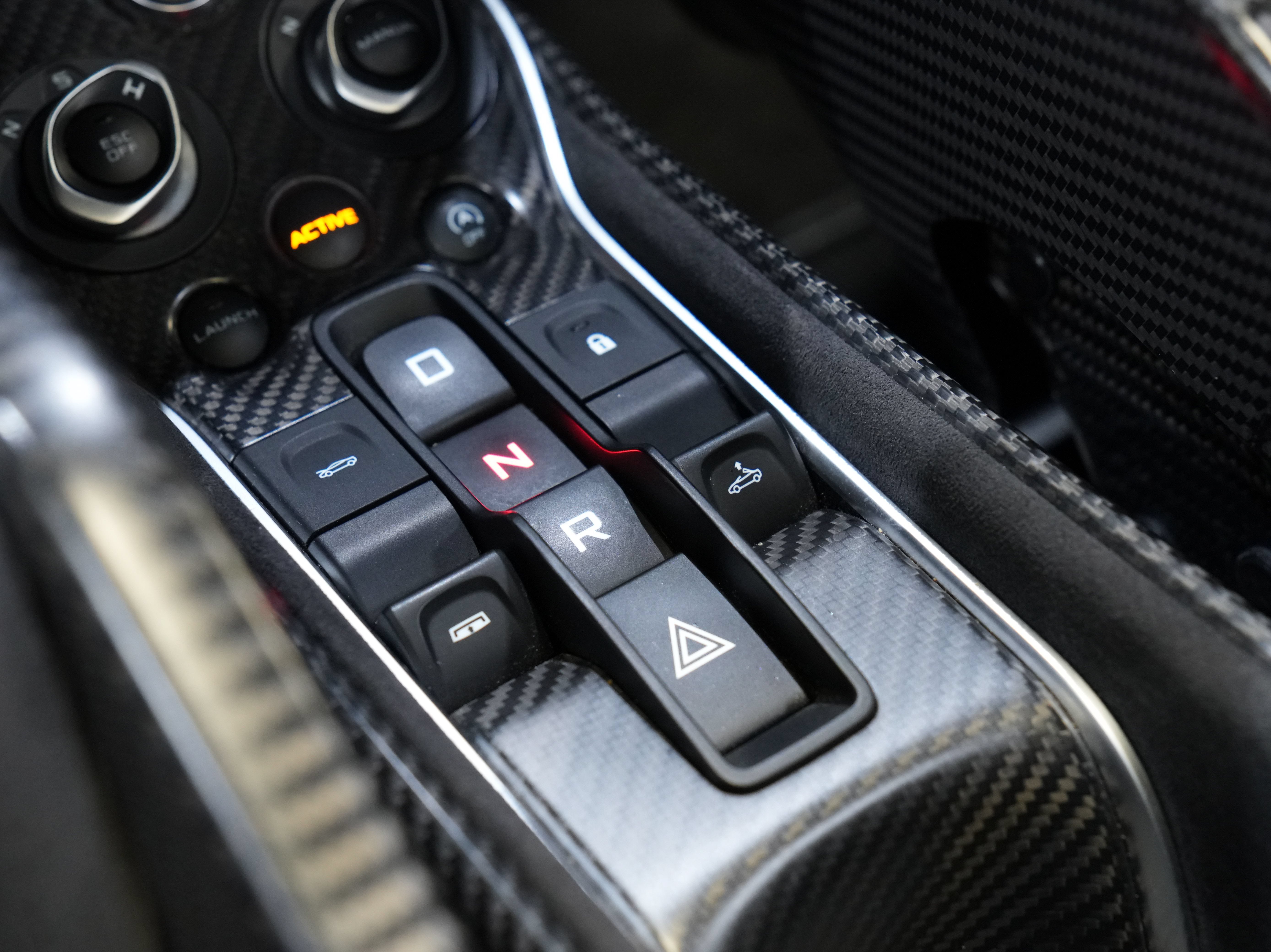 Used 2020 McLaren 600LT Spider RWD image 49