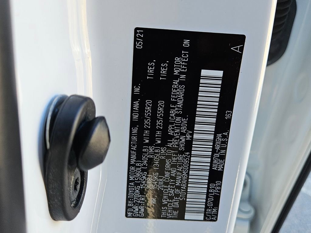 Used 2021 Toyota Highlander Limited image 17