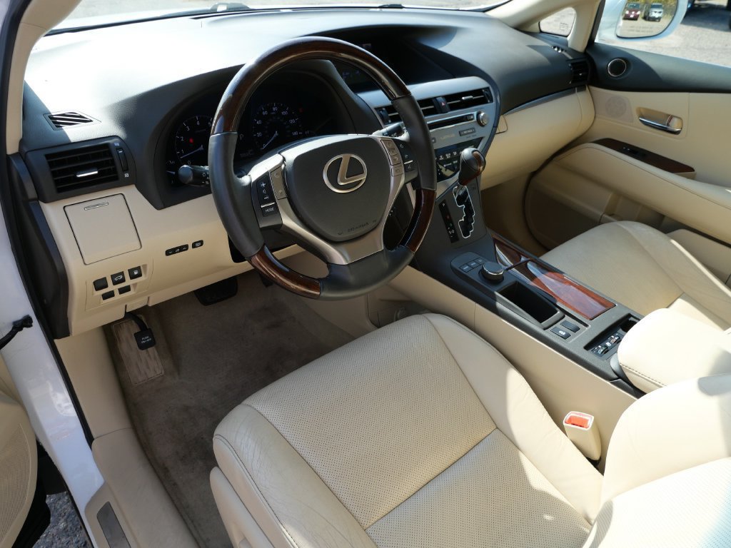 Used 2013 Lexus RX 350 FWD w/ Premium Pkg image 3
