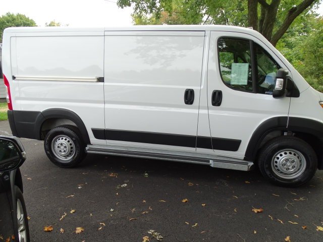 Used 2025 RAM ProMaster 2500 w/ U-Haul Equipment Group FWD image 19