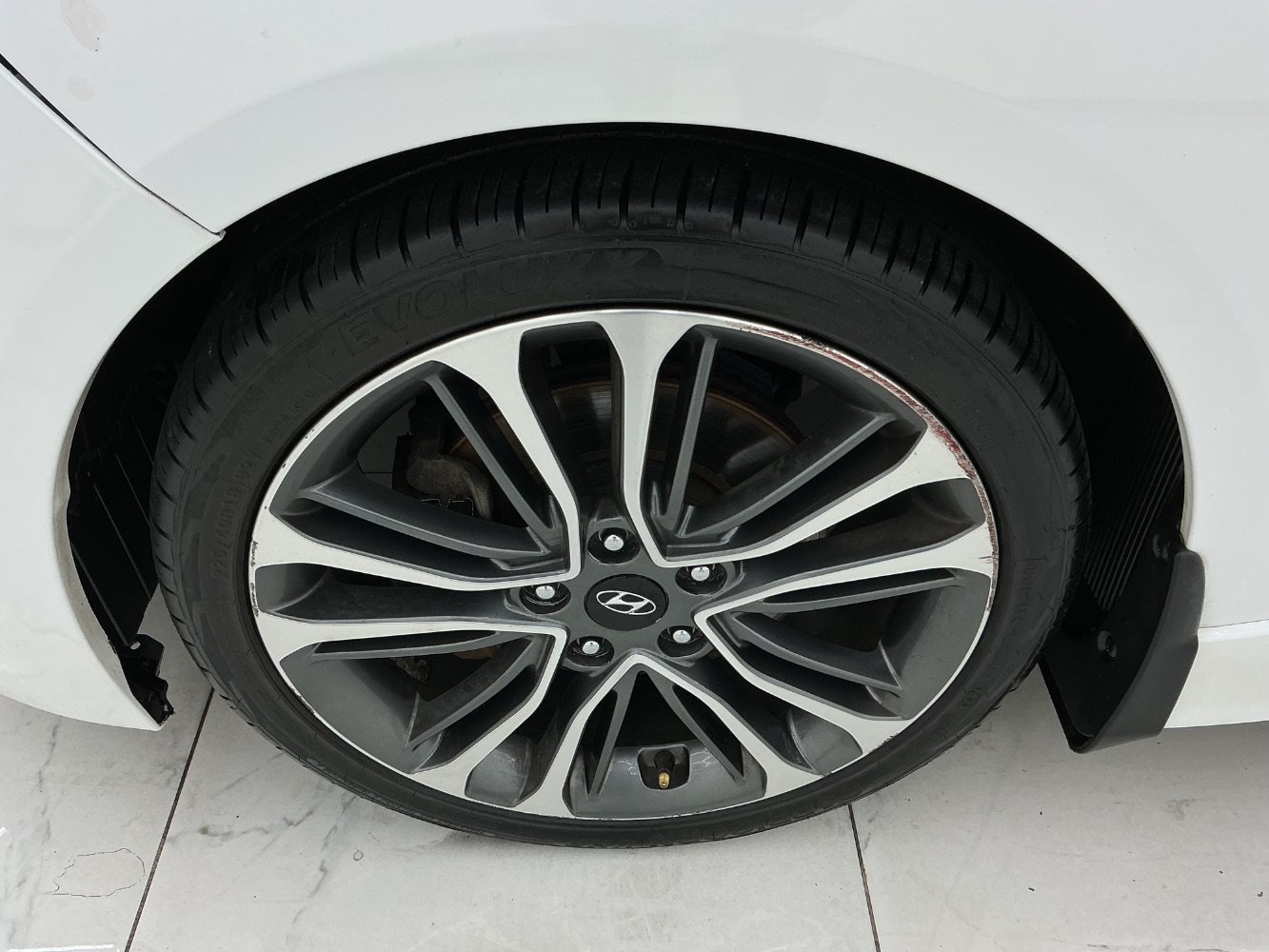 Used 2016 Hyundai Veloster Turbo FWD image 44