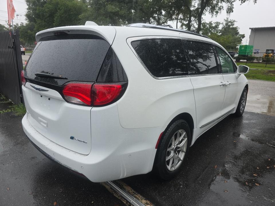 Used 2018 Chrysler Pacifica Limited w/ Advanced Safetytec Group FWD image 3