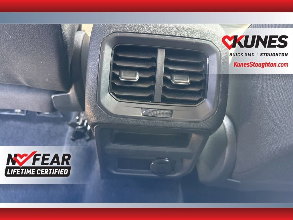 Used 2024 Volkswagen Tiguan S image 37
