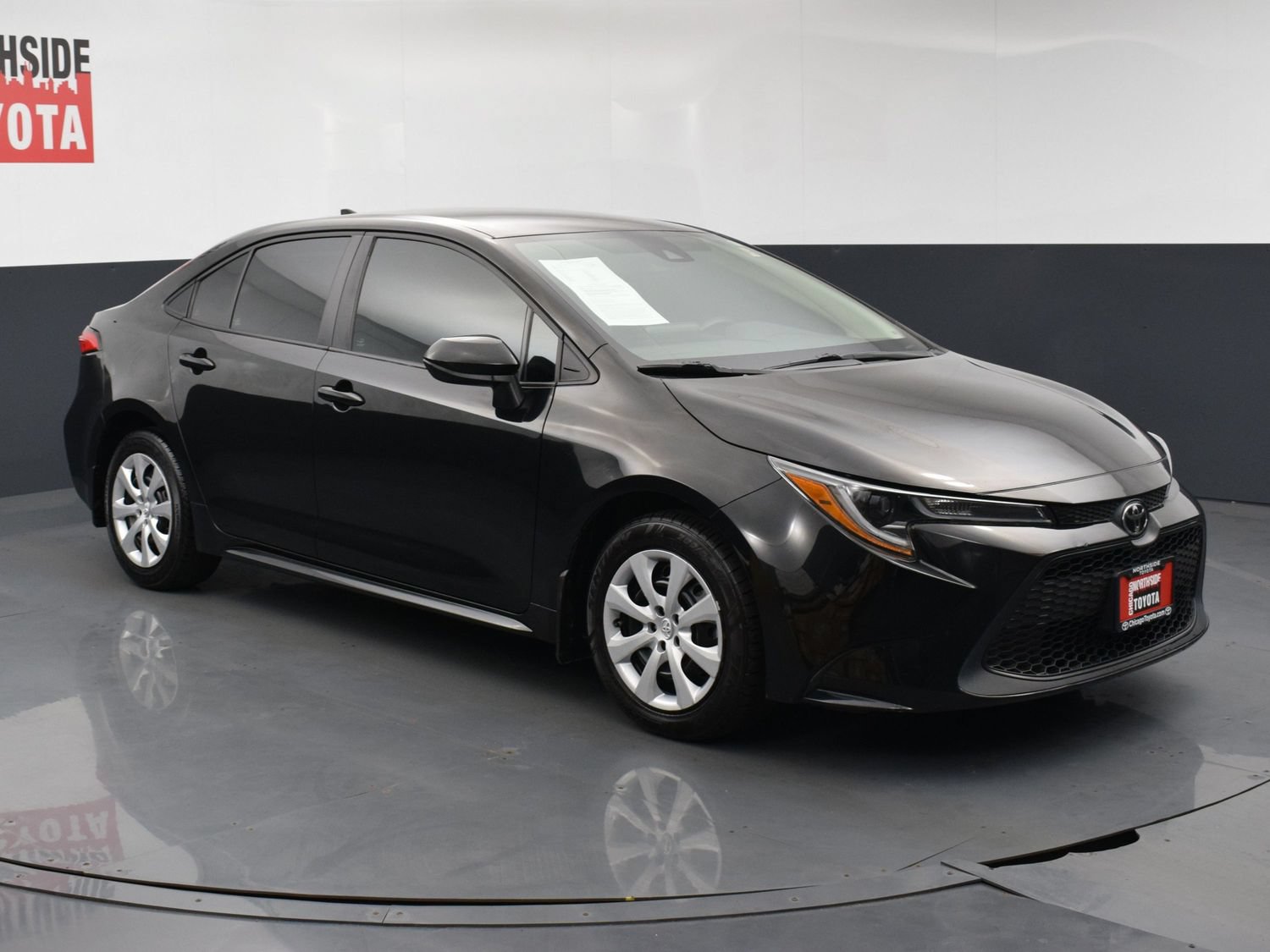 Used 2022 Toyota Corolla LE FWD image 6