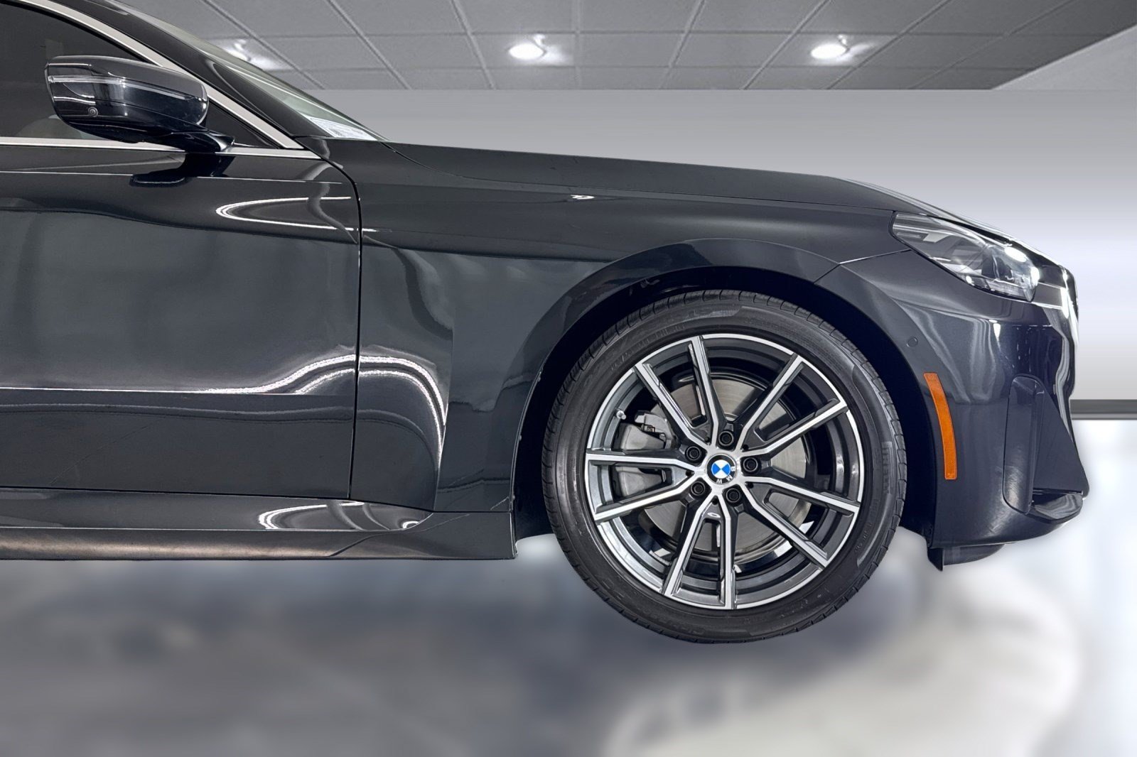Used 2024 BMW 230i Coupe w/ Convenience Package RWD image 34