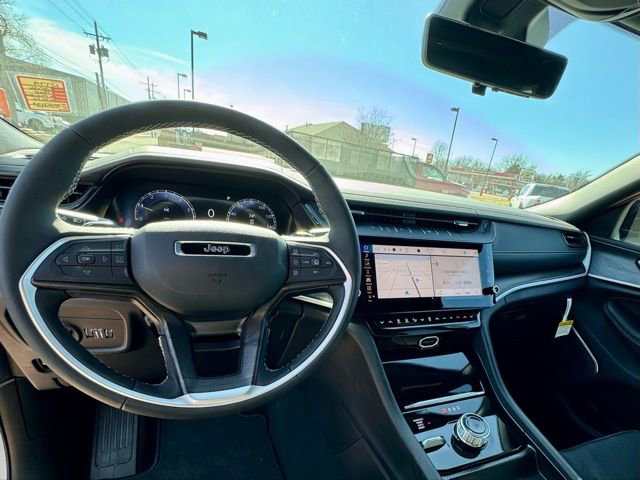 New 2026 Jeep Grand Cherokee L Limited image 9