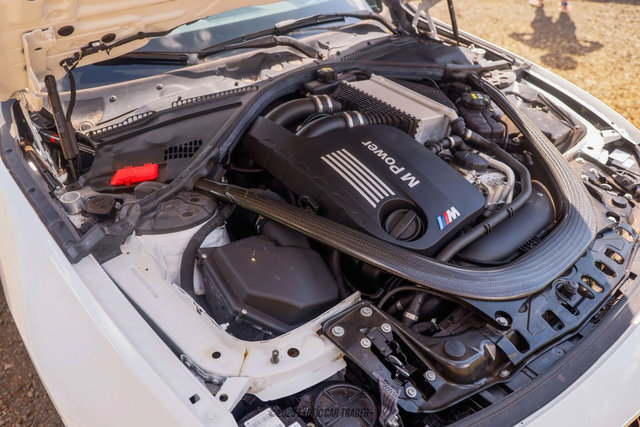 Used 2015 BMW M4 Convertible image 36