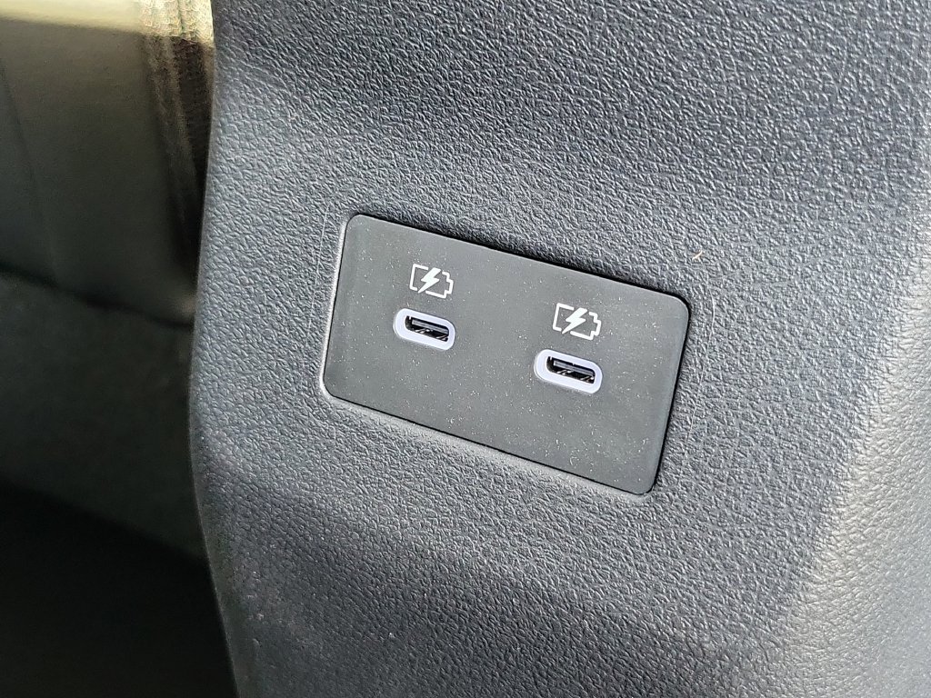 New 2026 Nissan Kicks SR FWD image 14