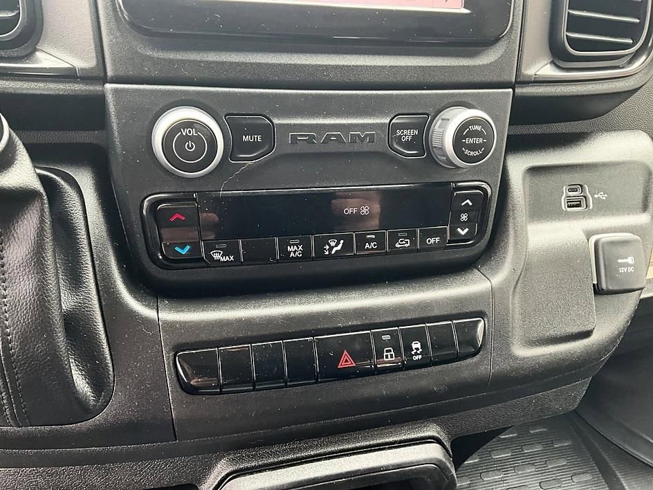 Used 2023 RAM ProMaster 2500 w/ Convenience Group image 24