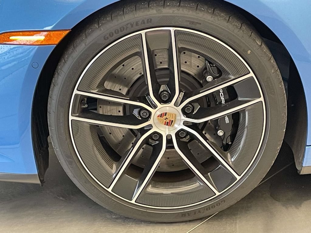 Certified 2026 Porsche 911 Carrera GTS RWD image 11