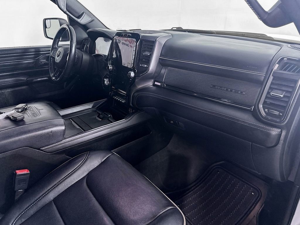 Used 2022 RAM 1500 Limited w/ Body Color Bumper Group image 32