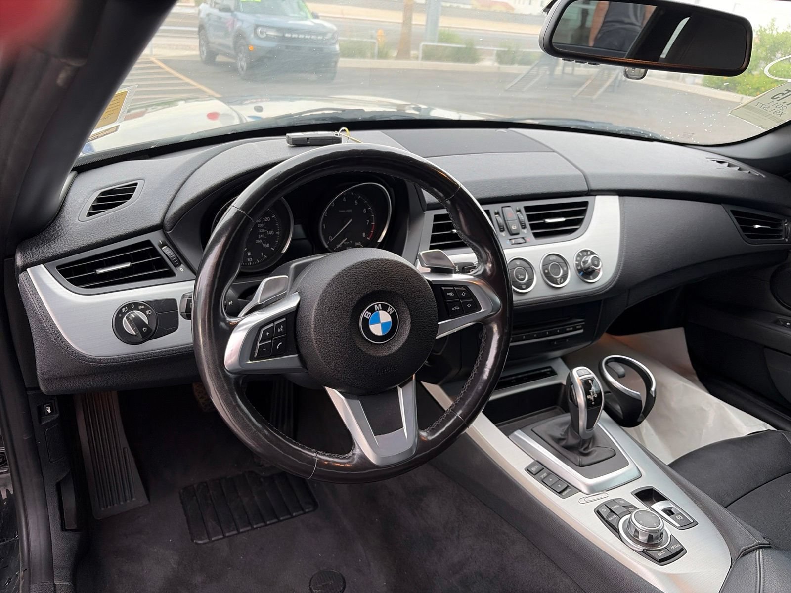 Used 2011 BMW Z4 sDrive35i RWD image 10