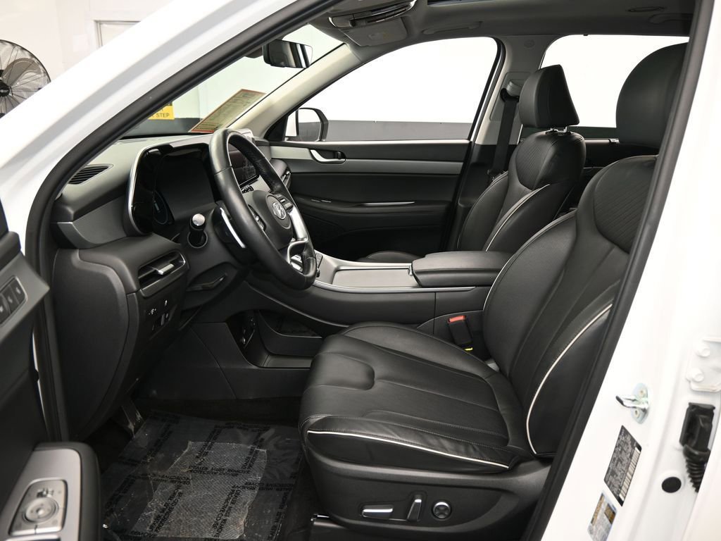 Used 2024 Hyundai Palisade SEL w/ Premium Package image 12