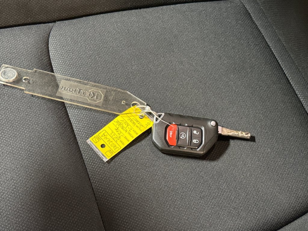 Used 2022 Jeep Wrangler Sport AWD/4WD image 32