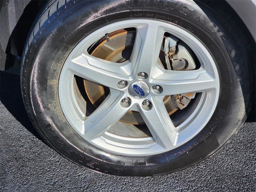 Used 2017 Ford Explorer XLT w/ Equipment Group 202A image 20