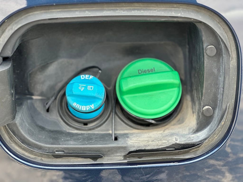 Used 2021 Chevrolet Silverado 2500 LT w/ Convenience Package image 27