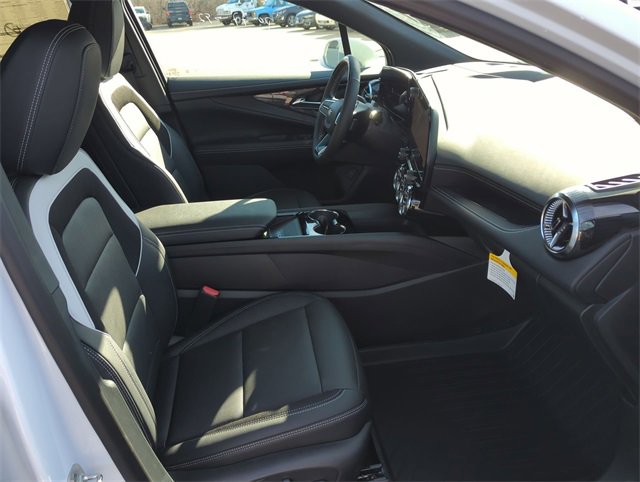 New 2025 Chevrolet Blazer EV LT w/ Super Cruise Package image 27