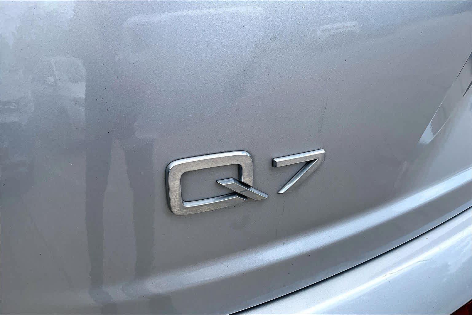 Used 2018 Audi Q7 3.0T Prestige AWD/4WD image 31